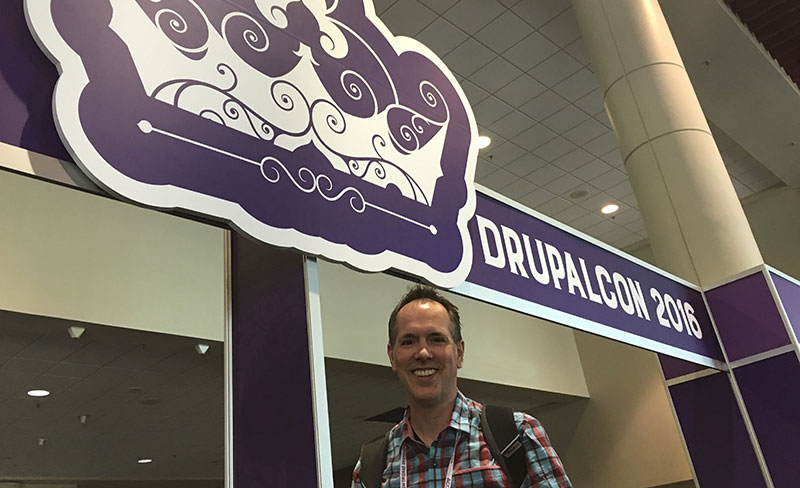 Dan in front of DrupalCon entrance to exhibit hall