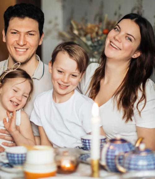 family of four, with two kids and two parents